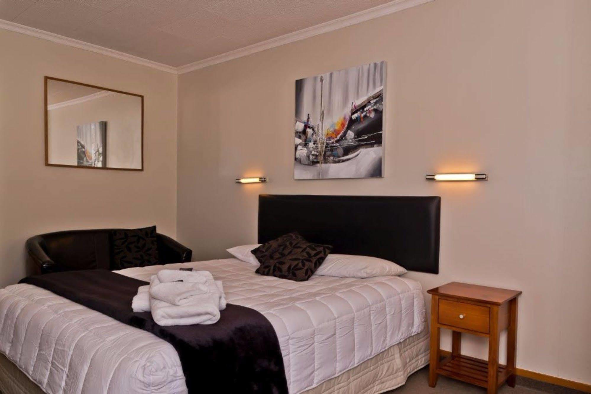 Picton Accommodation Gateway Motel Экстерьер фото